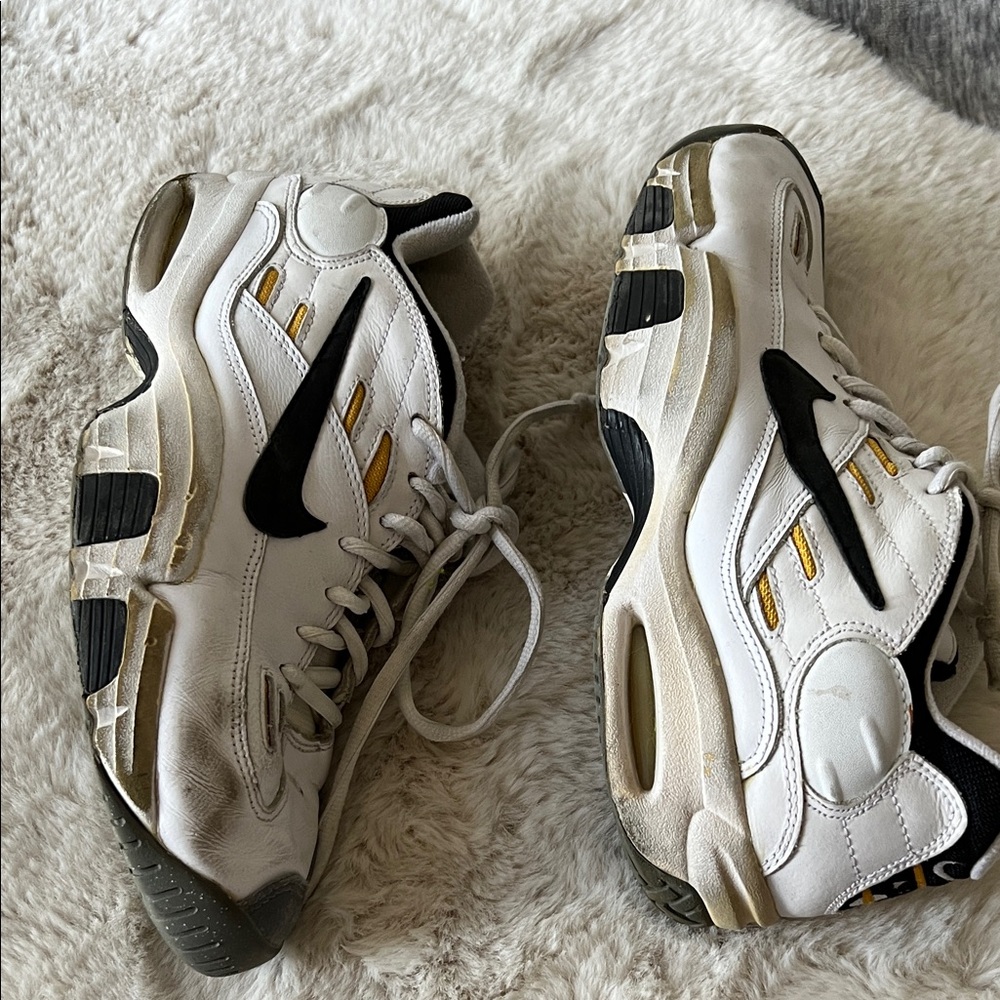 Nike Air Tennis Shoes size 12 - Picture 2 of 9